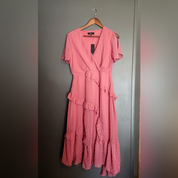 Lulu's next to you ruffle dress NWT swiss dot size medium new with tags - Picture 5 of 13